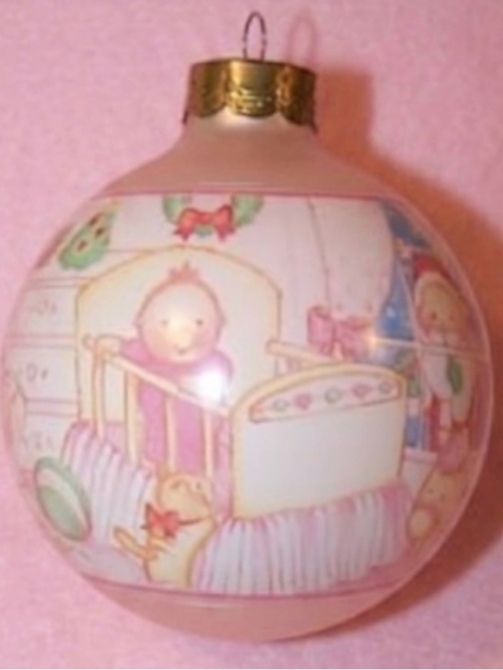 EUC Hallmark vintage 1994 Baby's First Christmas resin Christmas ornament